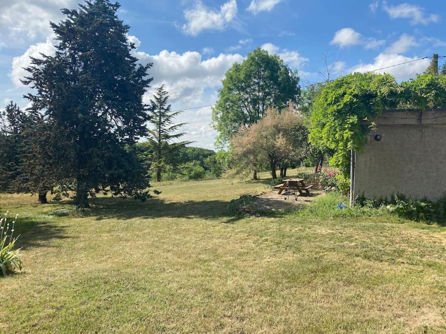 Calme Et Tranquillite A La Campagne Charnay (Rhone) Exterior foto